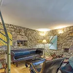 Beautiful Stone House Menta I