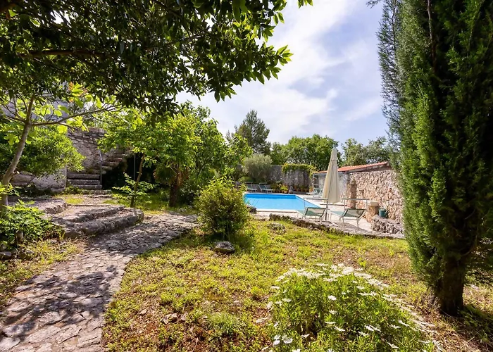 Beautiful Stone House Menta I * Bajčići