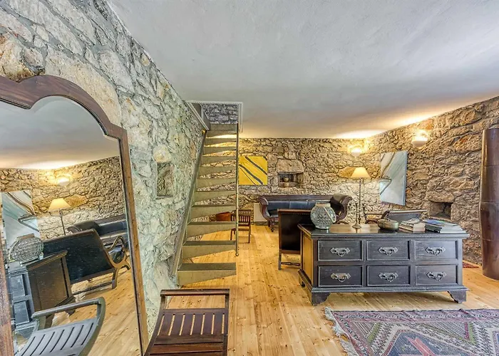 Beautiful Stone House Menta I Bajčići
